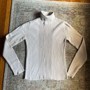 Jones New York vintage ribbed cream turtleneck